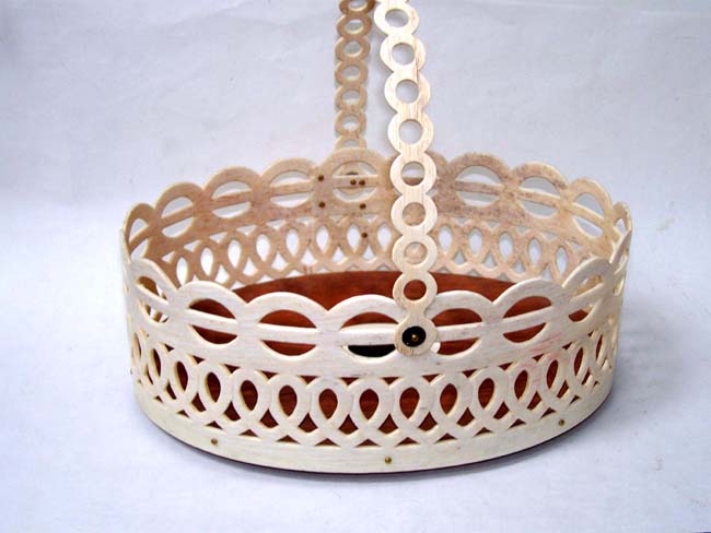 An Exquisite Handcrafted Whalebone 'WHALERS' Basket made by Chatham Artist Ken Campbell